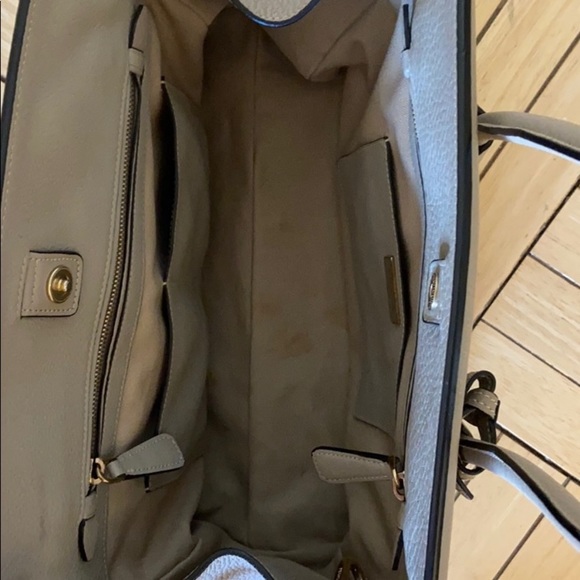 Authentic Prada Vitello Daino Frame bag - Picture 4 of 9